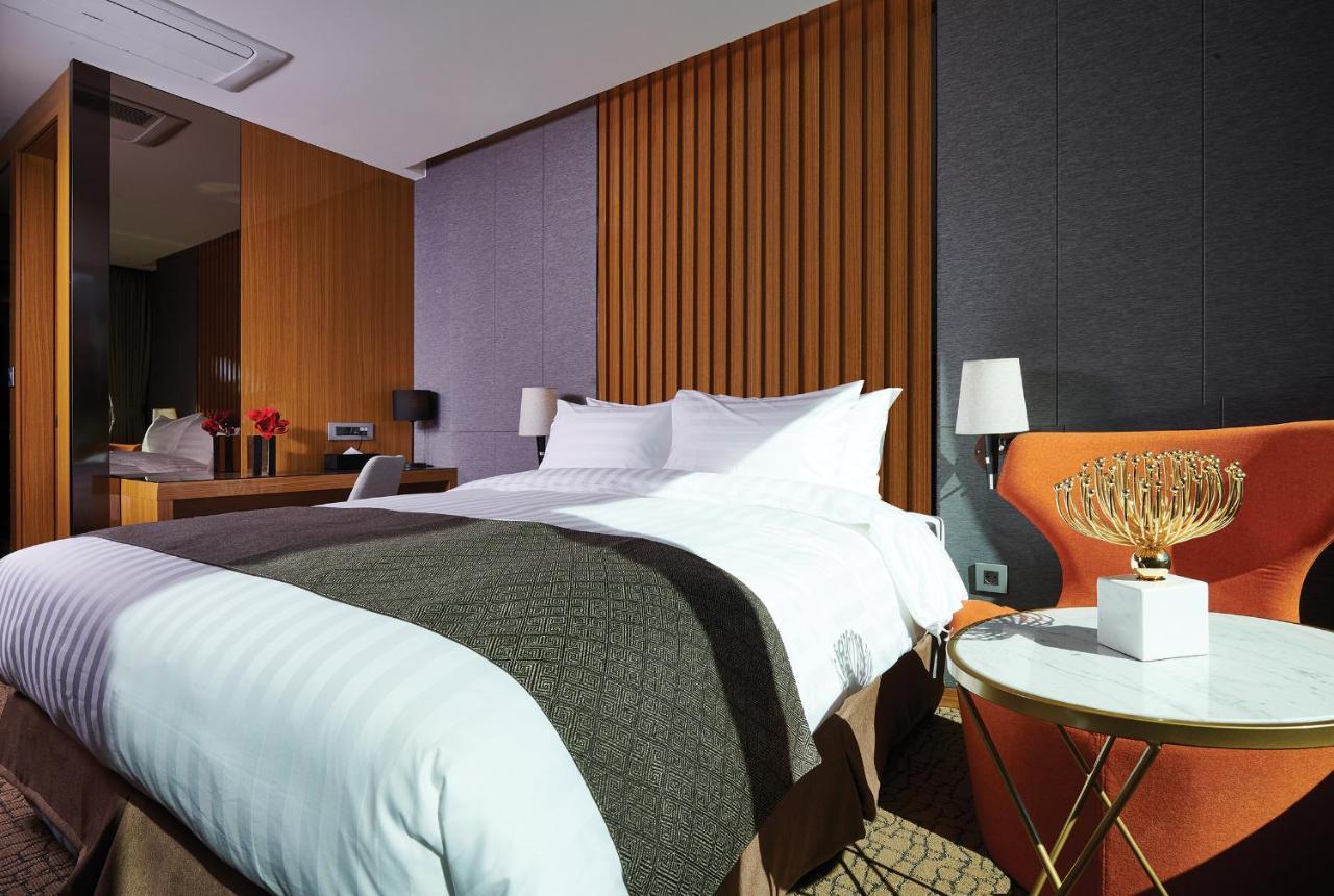 Jeongseon Intoraon Hotel Екстер'єр фото