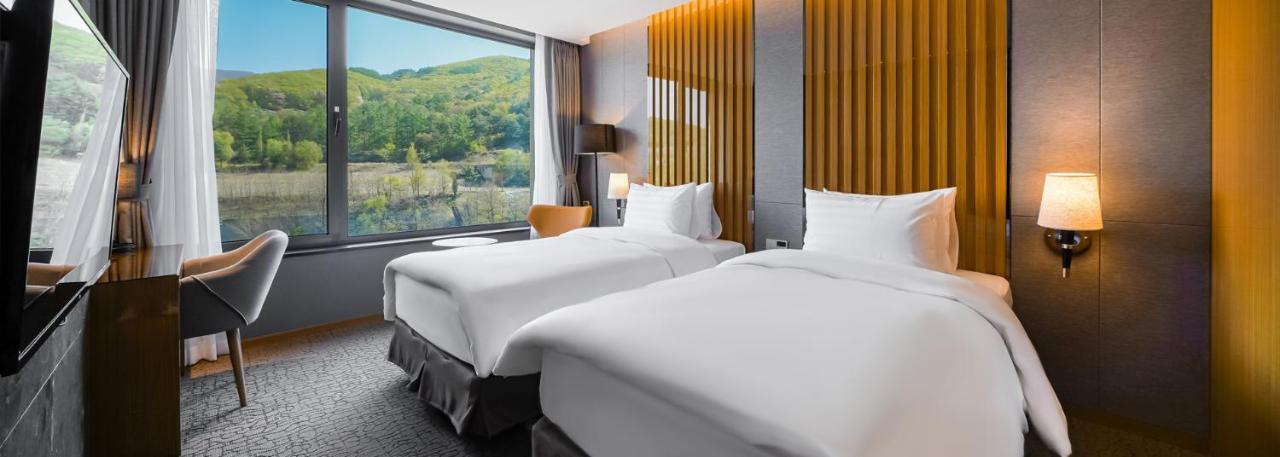 Jeongseon Intoraon Hotel Екстер'єр фото